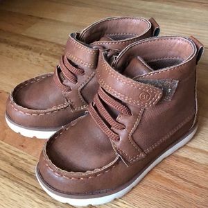 Toddler Stride Rite boots size 6